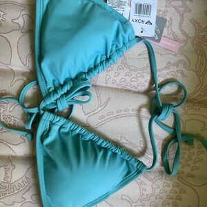 Roxy string bikini top size L. NWT